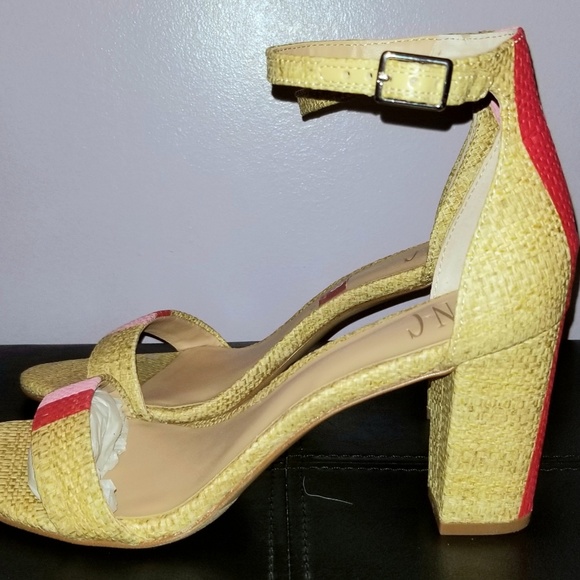 NIB  I.N.C Kivah Sandals - Picture 2 of 4